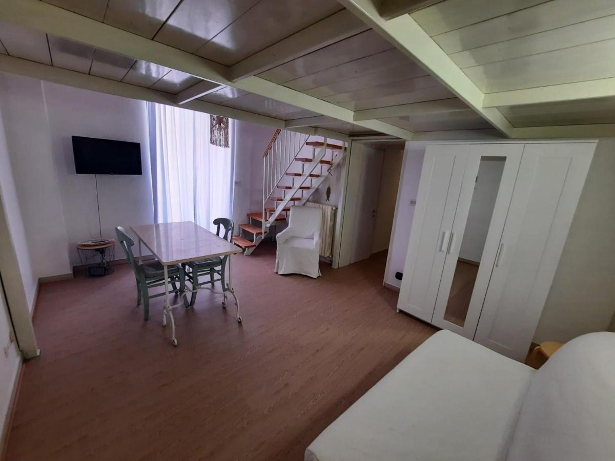 Bed and Breakfast Dimora Almadia Monopoli Exterior foto